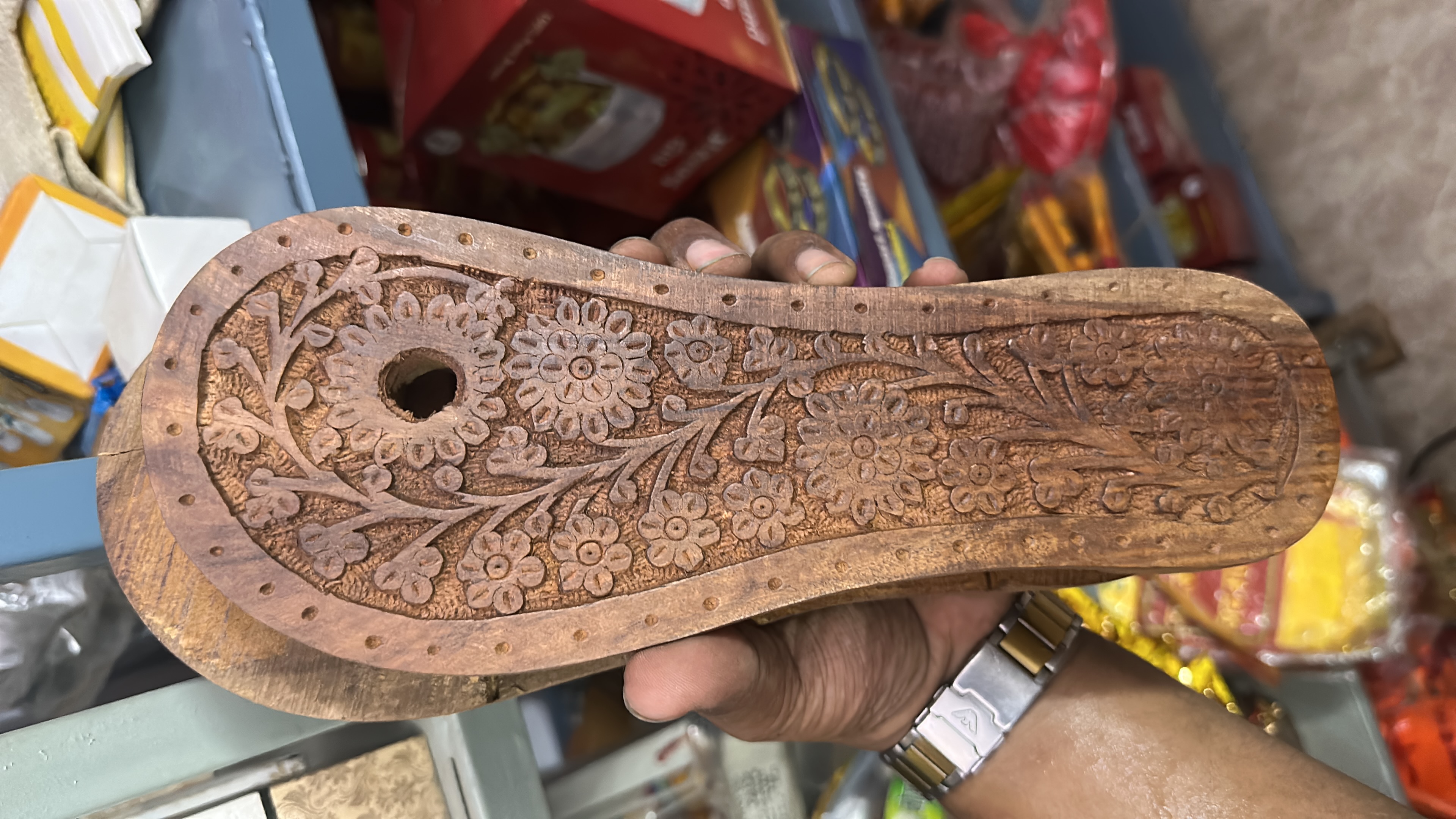 Discover exquisite craftsmanship at Shri Khatu Shyam Pooja B