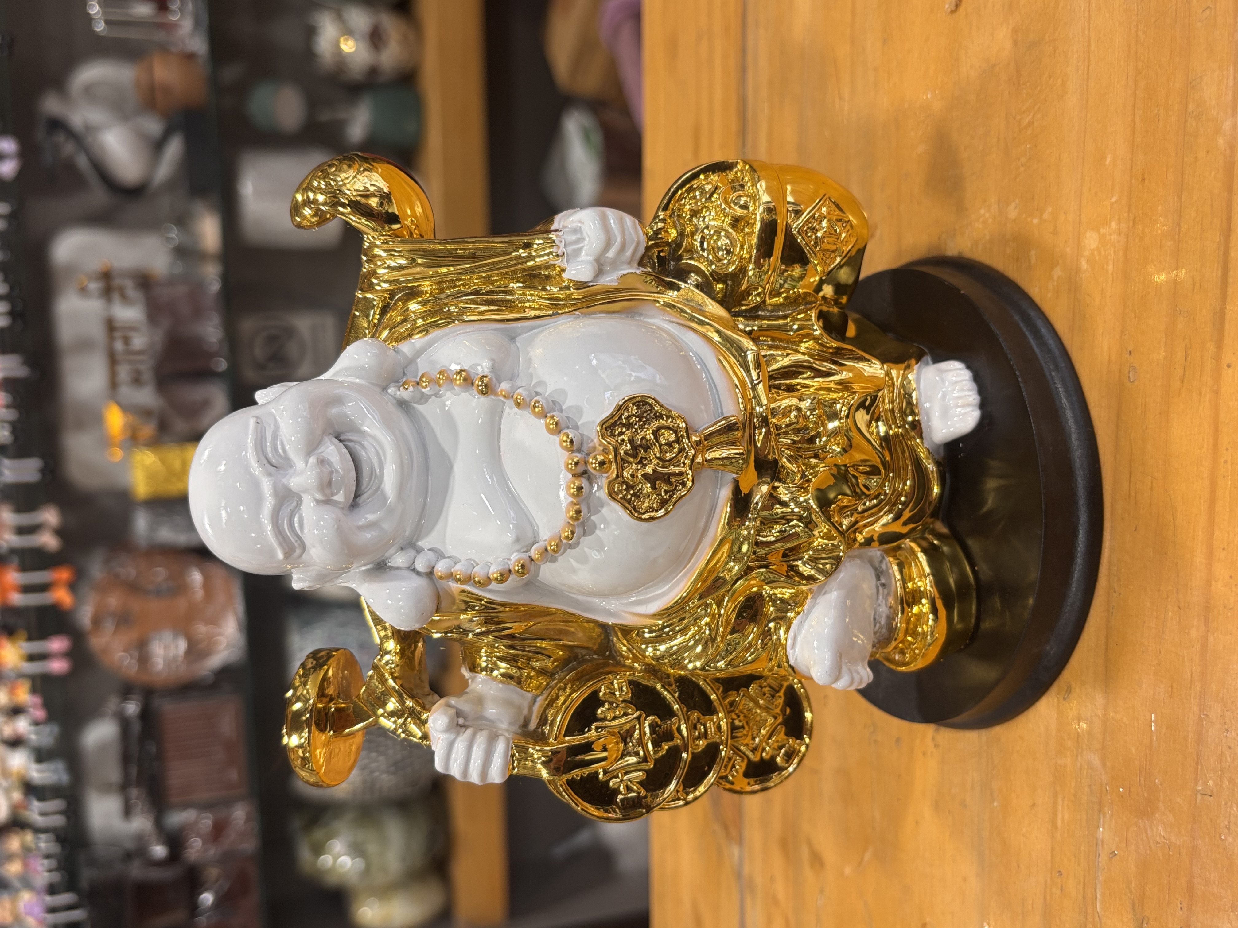 Discover a touch of opulence and serenity with our exquisite