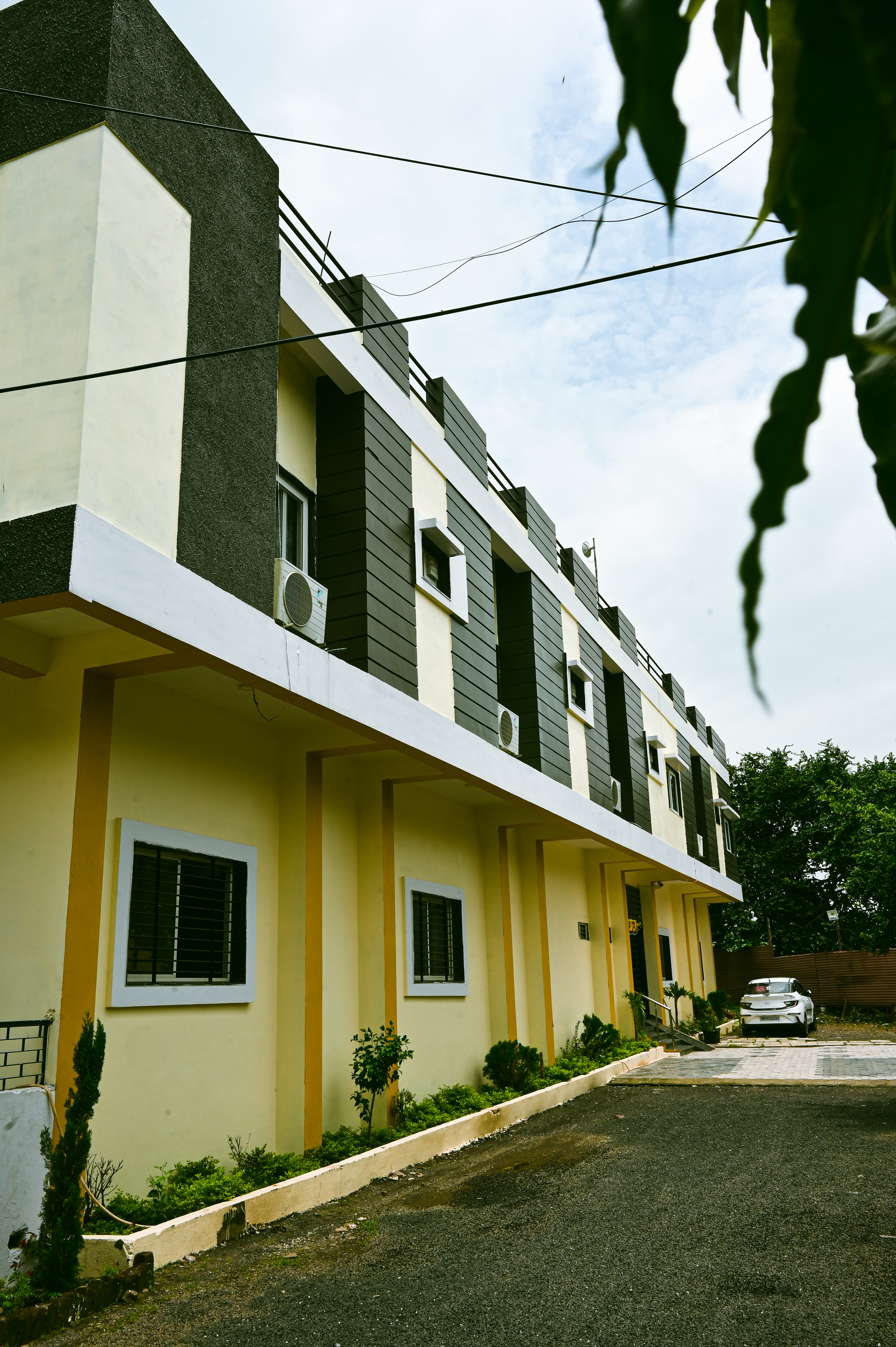Hotel — The Shrine Hotel in Mandhata (photo 28)