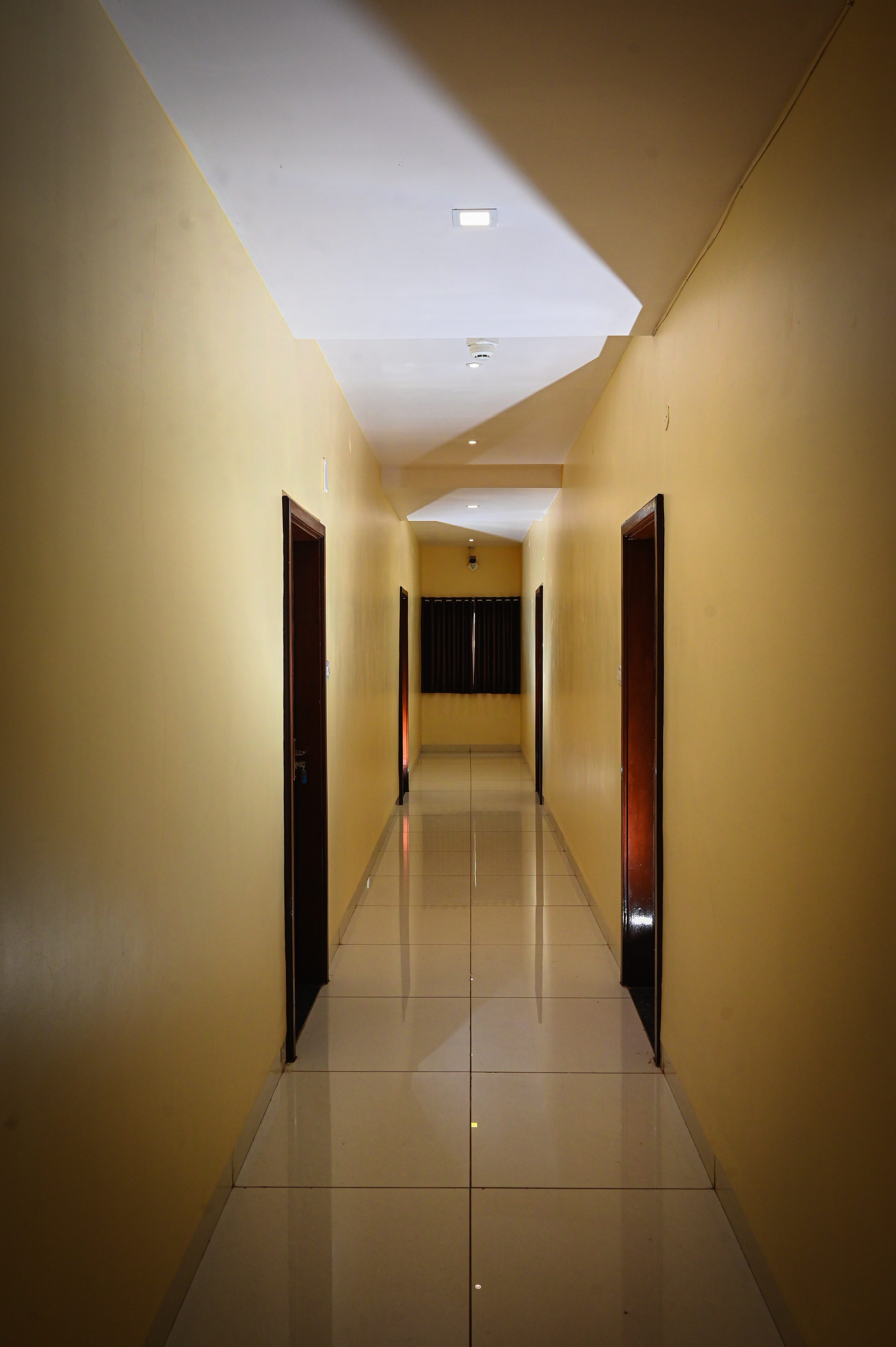 Hotel — The Shrine Hotel in Mandhata (photo 18)