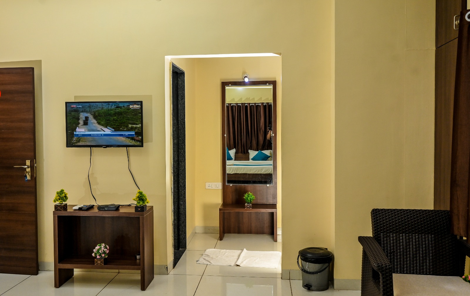 Hotel — The Shrine Hotel in Mandhata (photo 3)