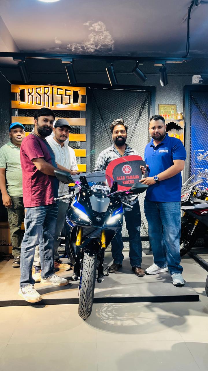 Two Wheeler Dealer — Yamaha Motor Showroom in Jaipur (photo 16)