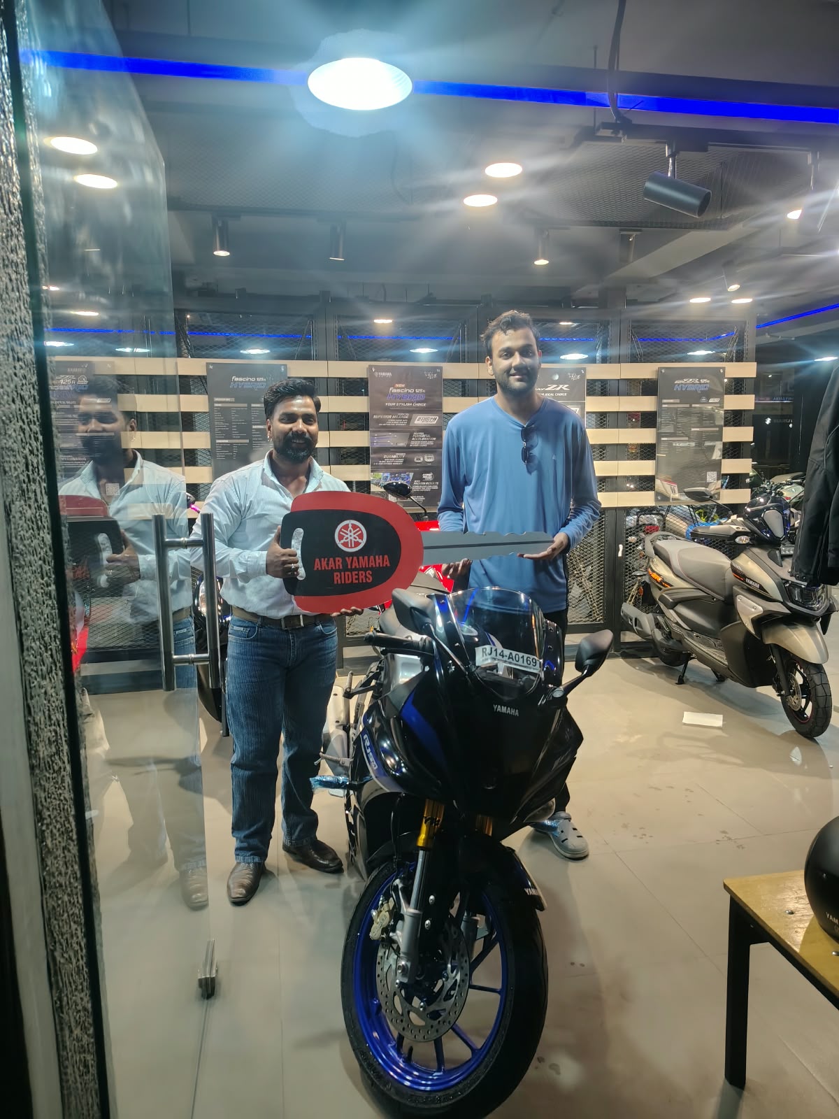 Huge congratulations to Mr. Lavish on his exciting new Yamaha ride from Akar Yam