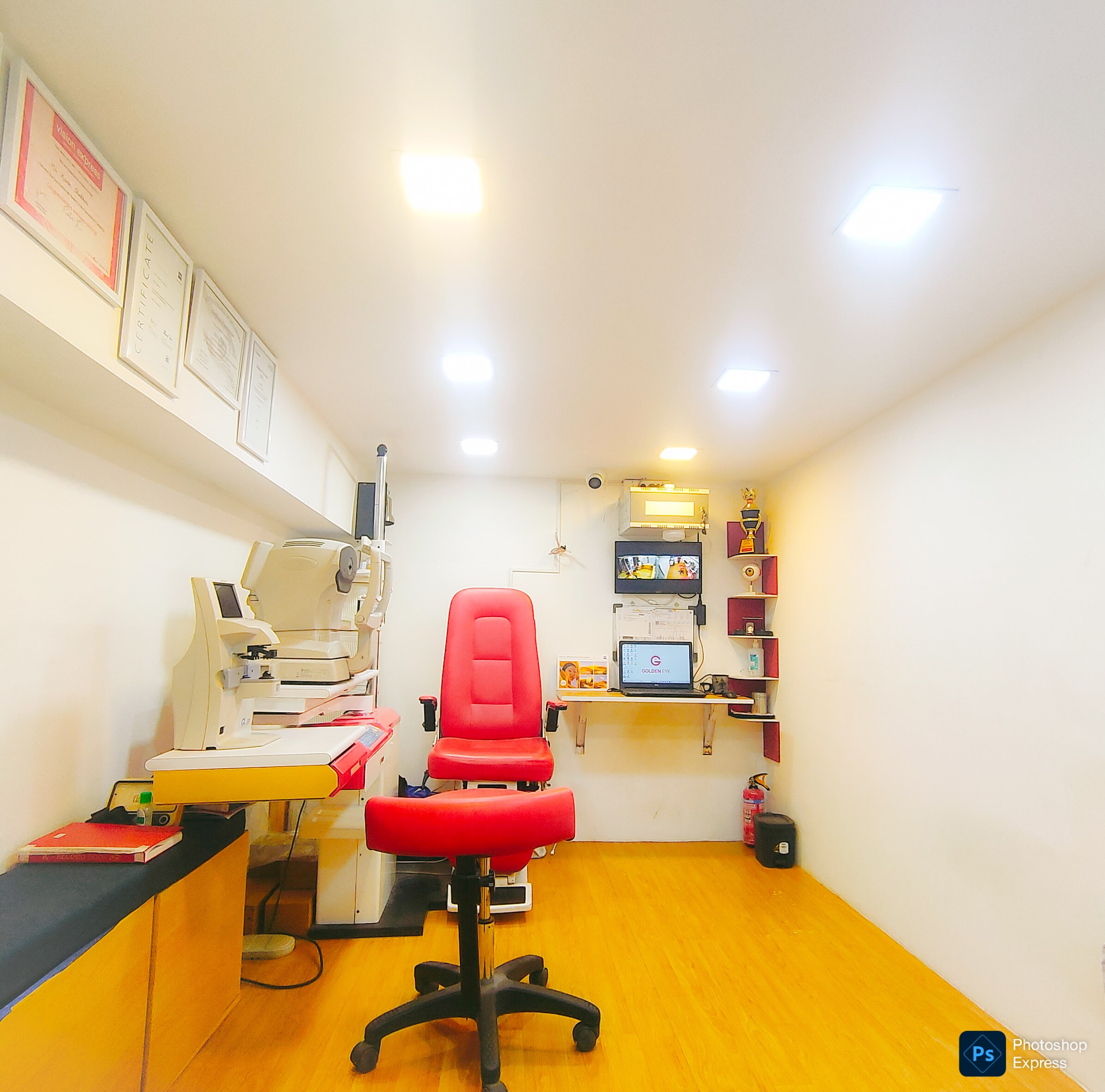 Optician — Golden Eye Optics in Mumbai (photo 54)