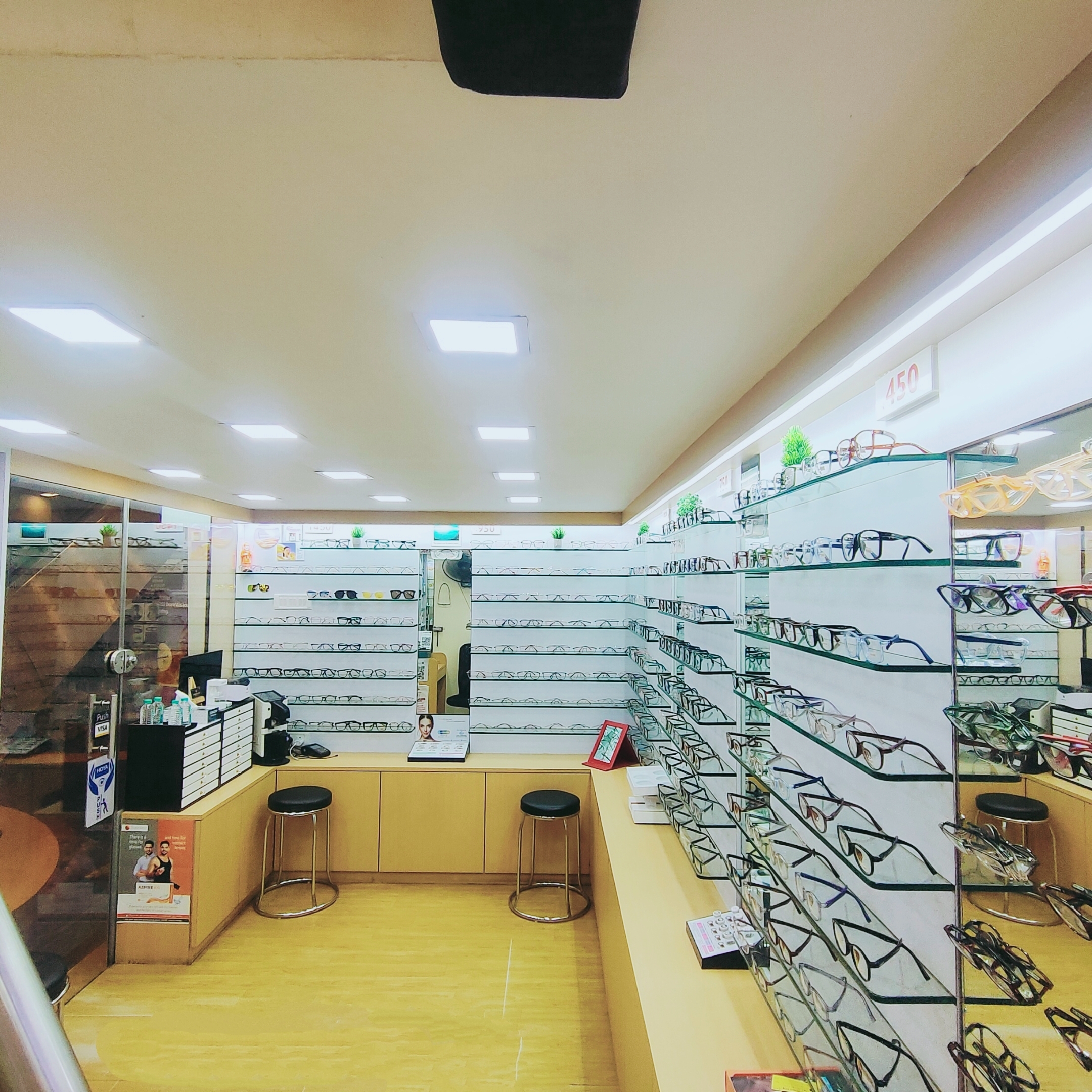 Optician — Golden Eye Optics in Mumbai