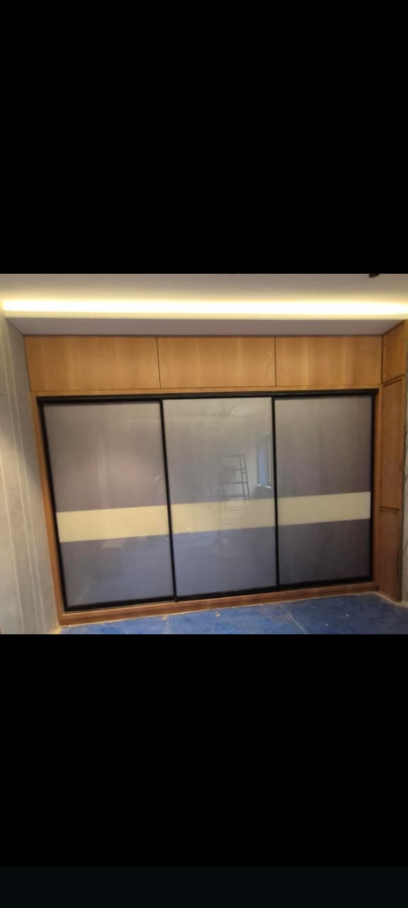 Aluminium Profile Shutter & Slim Partition Ahmedabad
Aluminium Profile Shutter &