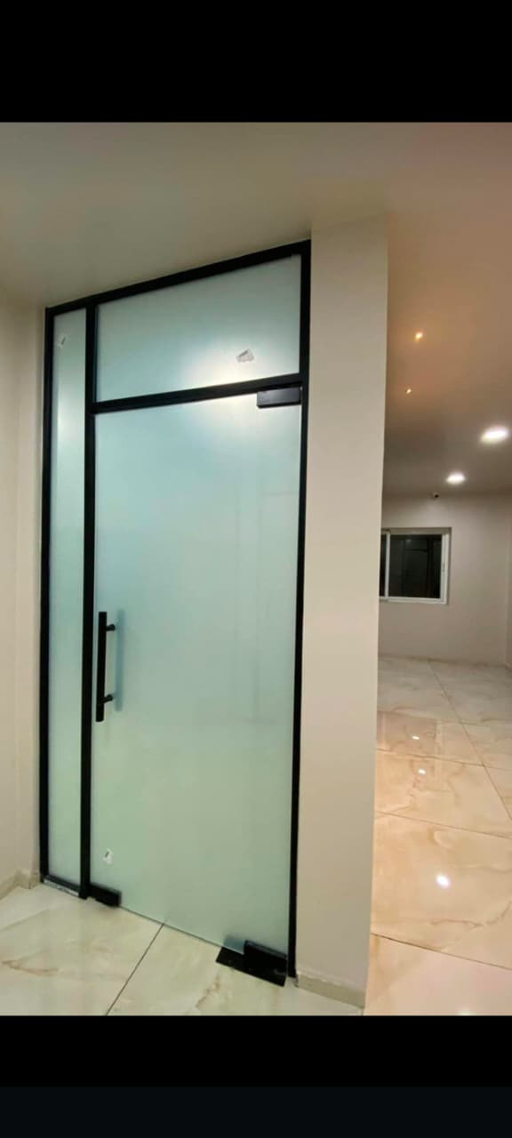 Aluminium Profile Shutter & Slim Partition Ahmedabad
Alumini
