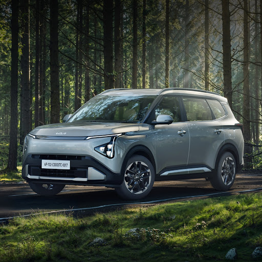 Kia Carens Clavis
When your family moves as one, choose the