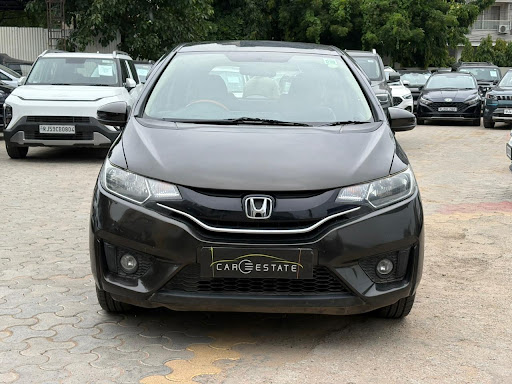 🔥 FESTIVE DEALS ARE LIVE! 🔥**

Best cars. Best offers. Lim