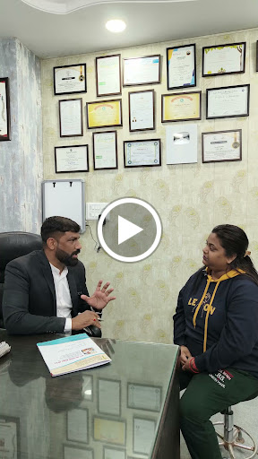 🌟 Relieve Cervicogenic Headaches with Dr. Arvind Jaga! 🌟
T
