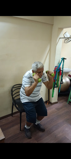 Chair Squats for senior citizens 

#ActiveAgeing #SeniorFitn
